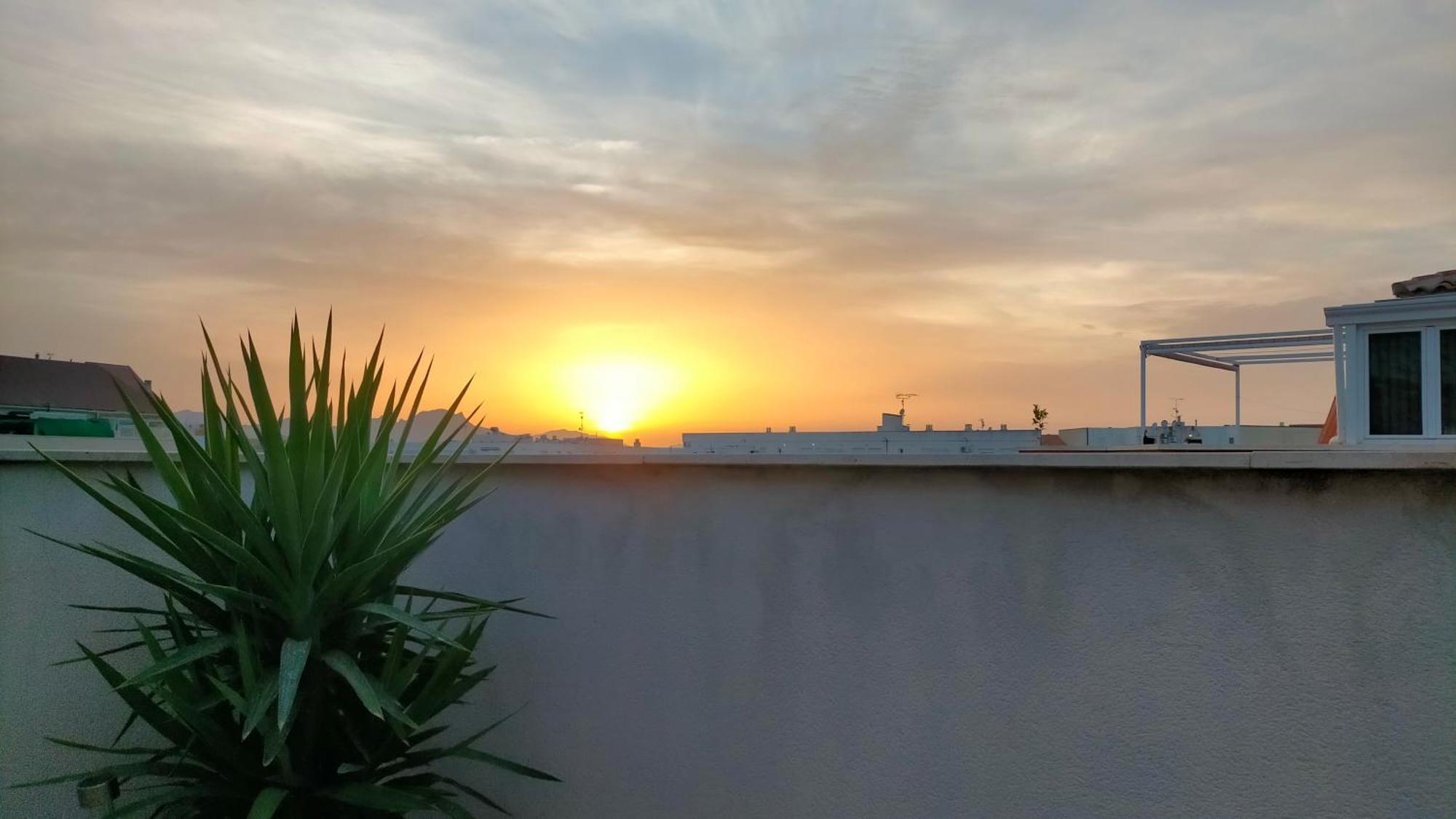 Atico Duplex Con Gran Terraza Por Habitaciones Dénia Esterno foto